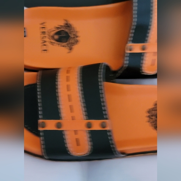 β¨οΈ H P β¨οΈVERSACE SLIDES βοΈ - Picture 7 of 14